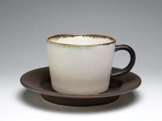 ホワイト　コーヒーカップ