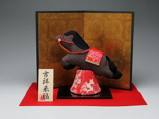 大飛跳午（茶）　置物