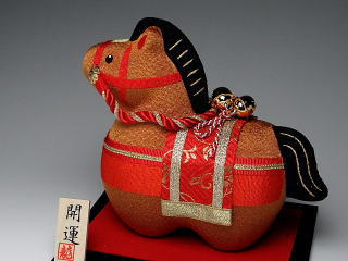 福鈴午（茶）　置物