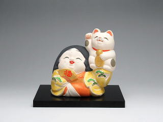 お福招き猫　置物　