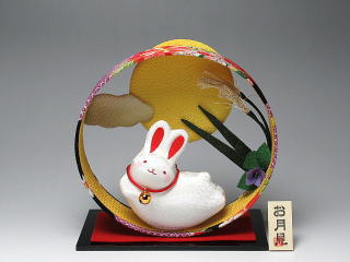 お月見跳ね兎　置物